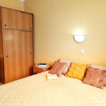 Cozy Apartments Danica Novalja With Terrace - First Floor Εξωτερικό φωτογραφία