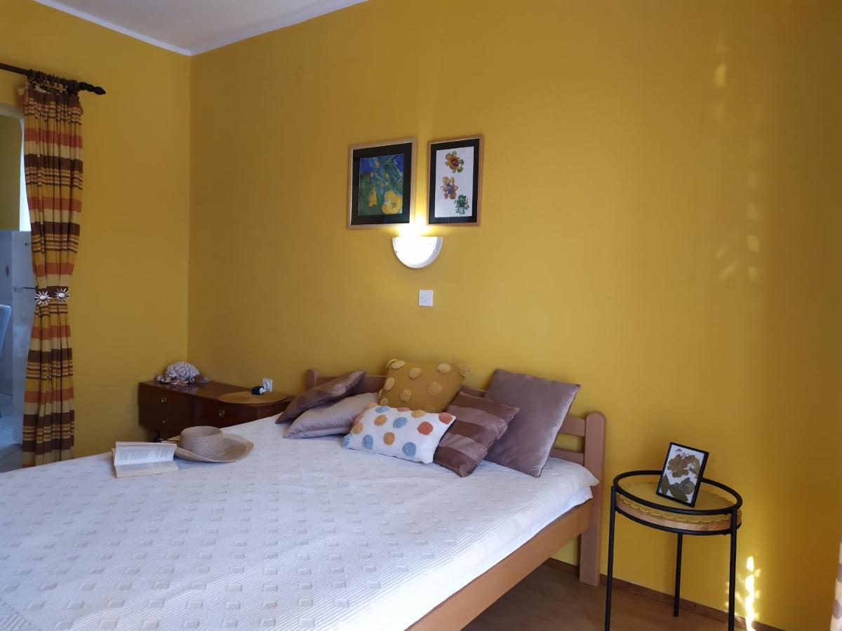 Cozy Apartments Danica Novalja With Terrace - First Floor Εξωτερικό φωτογραφία