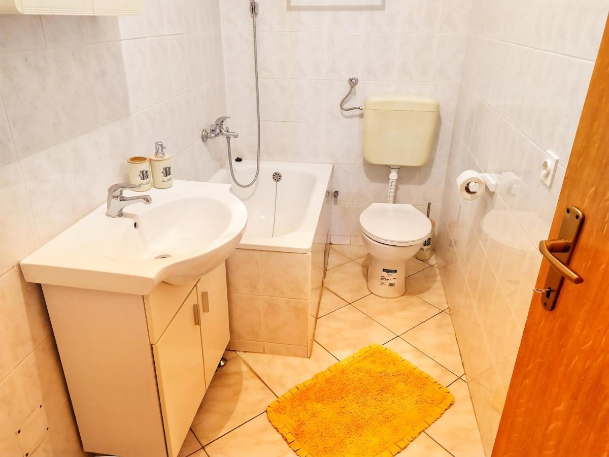 Cozy Apartments Danica Novalja With Terrace - First Floor Εξωτερικό φωτογραφία