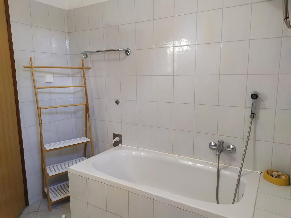 Cozy Apartments Danica Novalja With Terrace - First Floor Εξωτερικό φωτογραφία