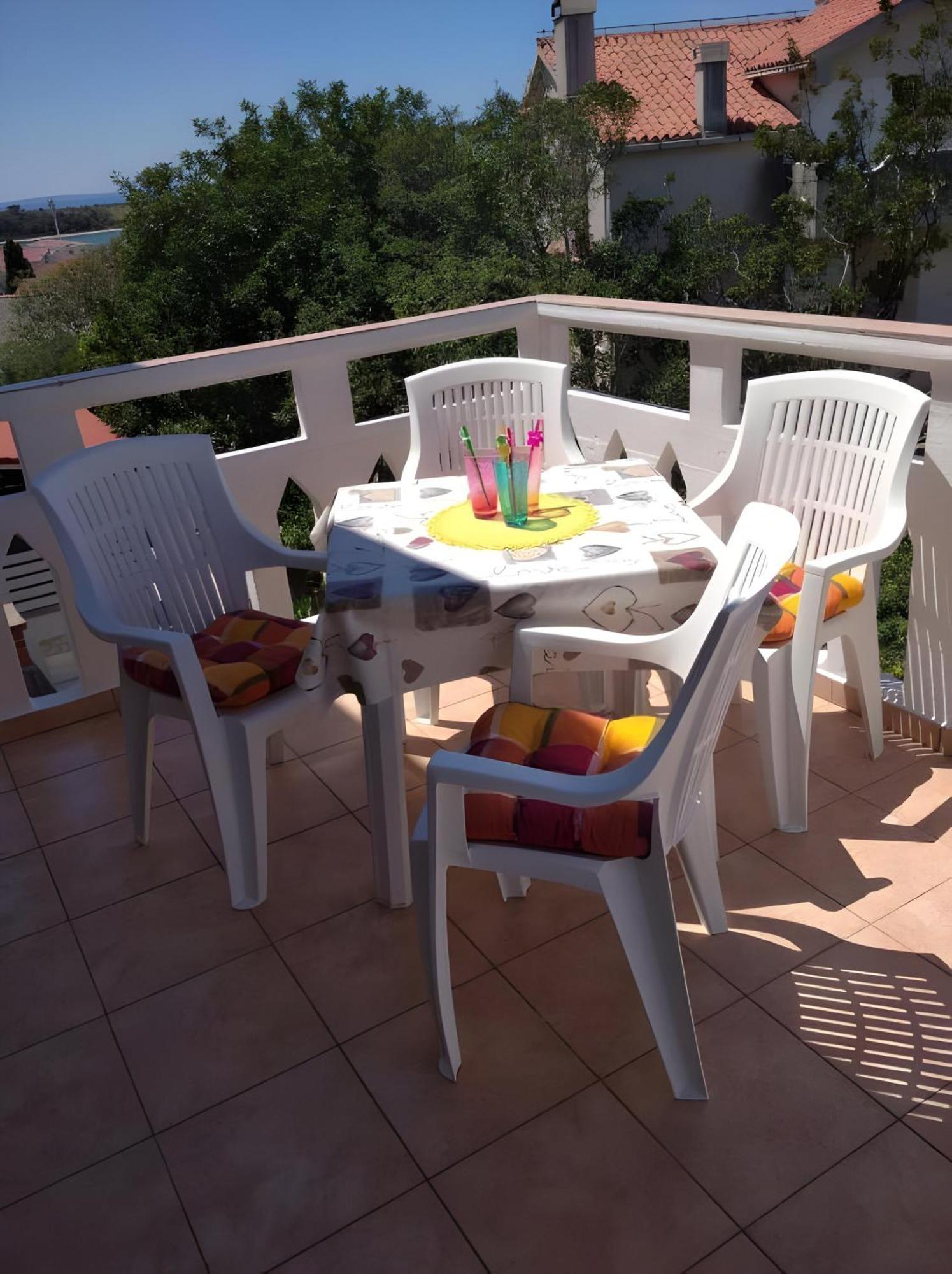 Cozy Apartments Danica Novalja With Terrace - First Floor Εξωτερικό φωτογραφία